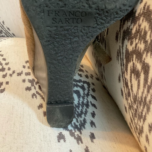 Franco Sarto Brown Suede Buckle Wedge Boot Sz 6.5 - Picture 3 of 13